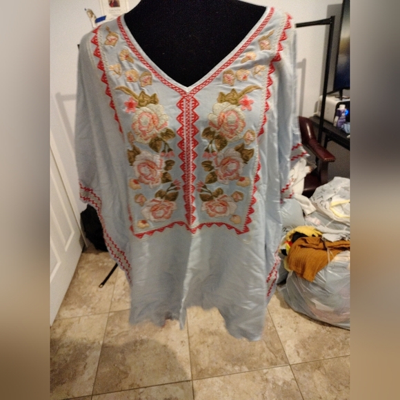 Chic Embroidered Light Blue Tunic - Picture 2 of 16